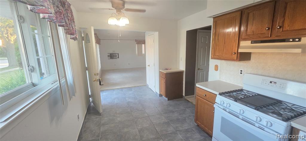 6419 Sunset Street, Garden City, MI — Photo 9