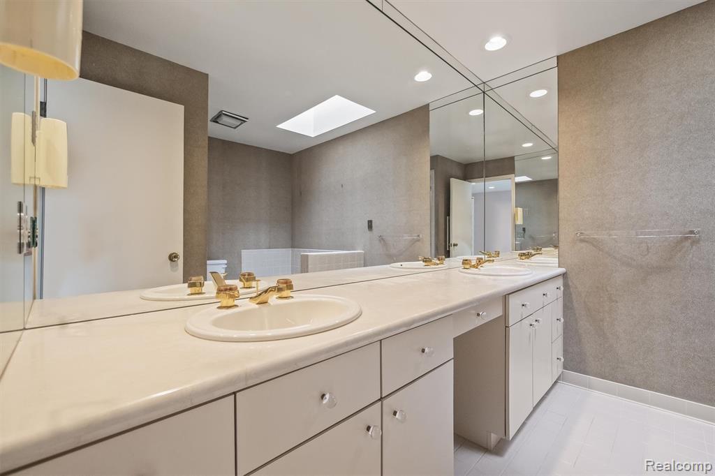 5129 Woodlands Lane, Bloomfield Hills, MI 48302 — Photo 20