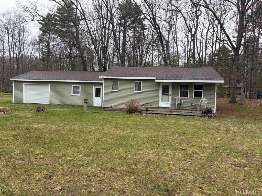 5315 E 8th Street, Au Gres, MI 48703 — front exterior