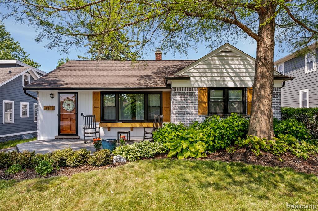 601 Pacific Street, Plymouth, MI 48170 — front exterior
