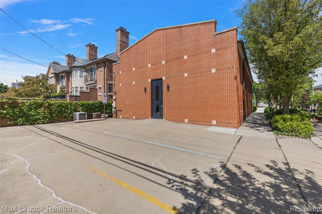 407 W Brown Street, Birmingham, MI 48009 — Photo 18
