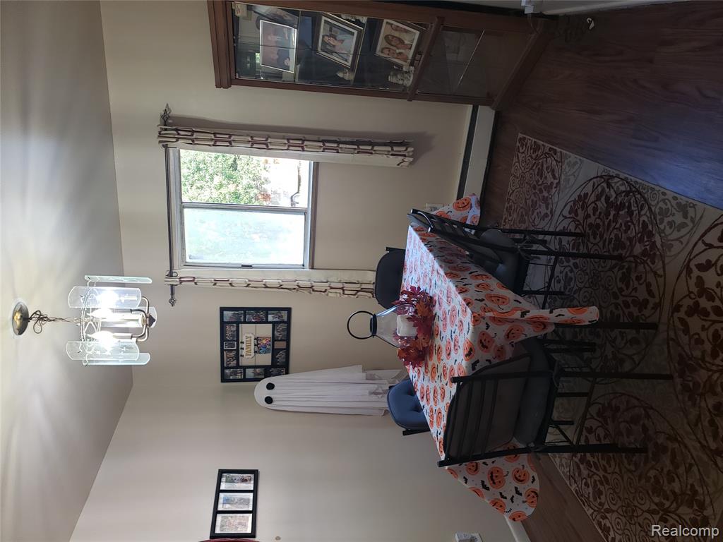 4534 Raubinger Road, Swartz Creek, MI 48473 — Photo 8
