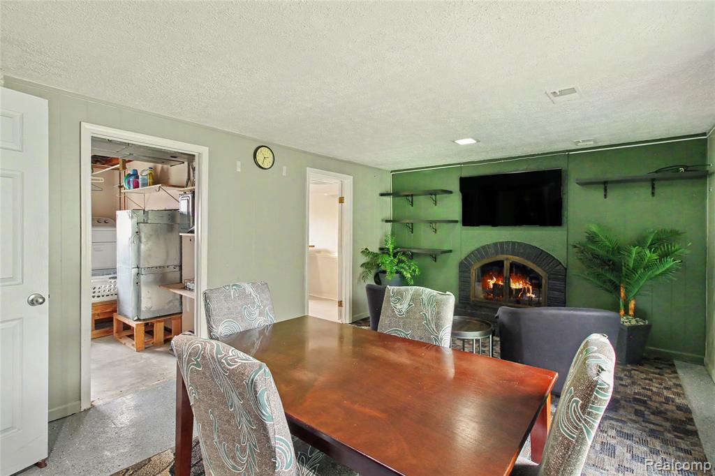 829 Holly Bush Drive, Holly, MI 48442 — Photo 6