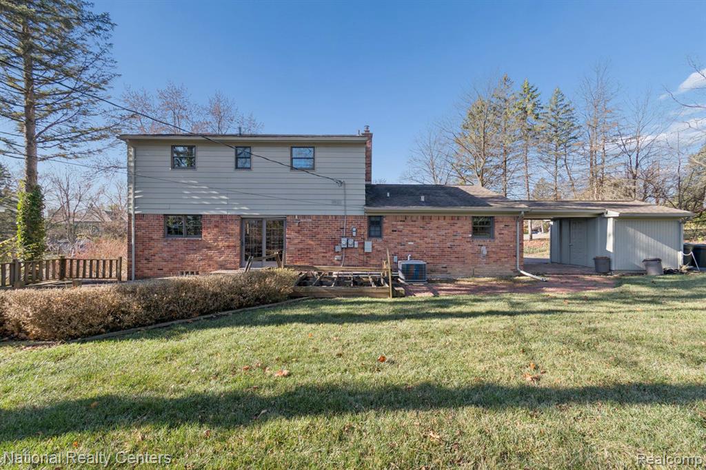5621 Eastman Boulevard, West Bloomfield, MI 48323 — Photo 55