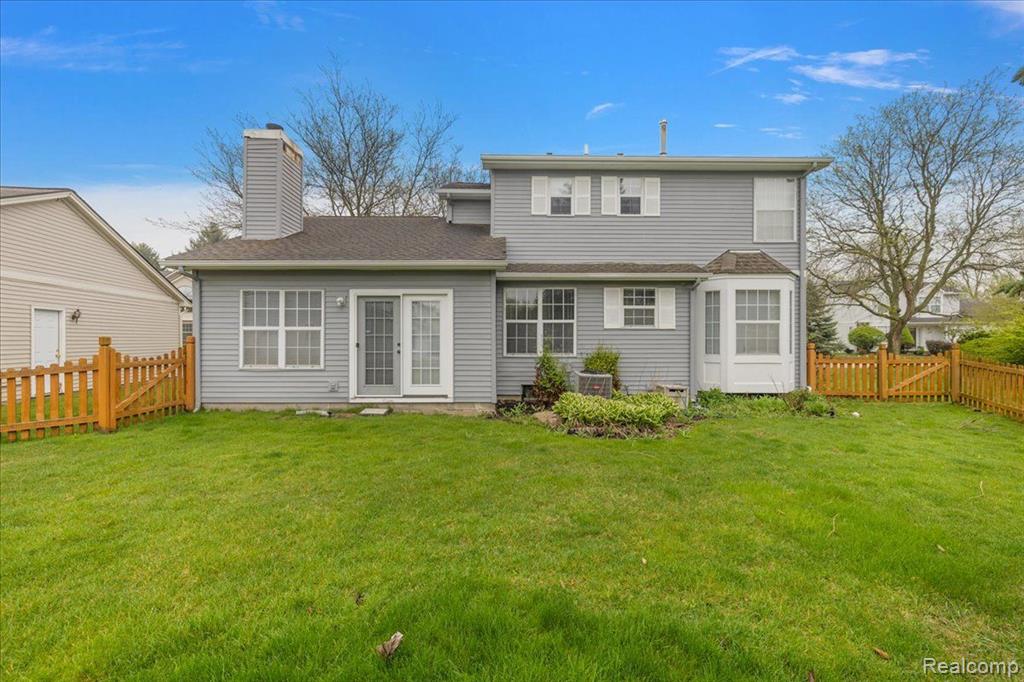 47235 SCARLET Drive S, Novi, MI — Photo 48