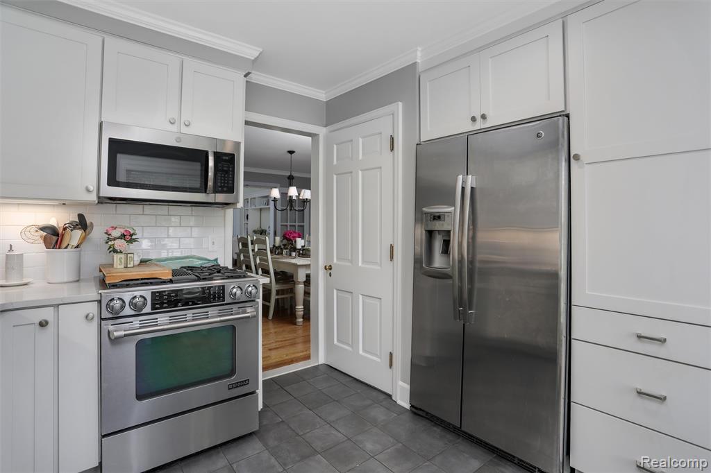 4200 Surrey Cross, Bloomfield Hills, MI 48301 — Photo 12