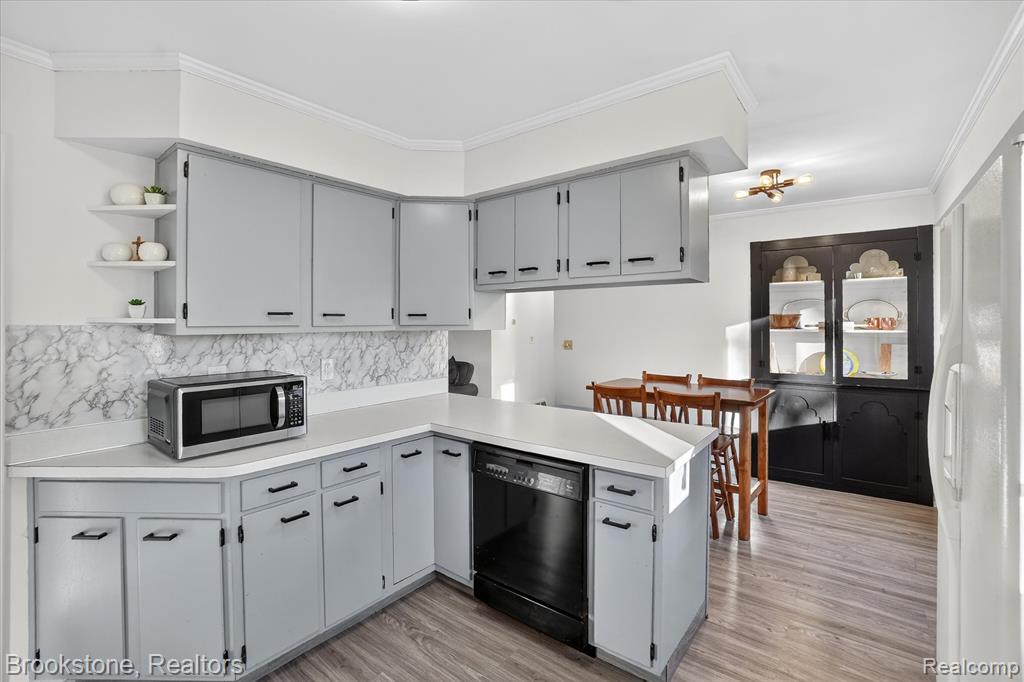 6227 McKenzie Drive, Flint, MI 48507 — Photo 19