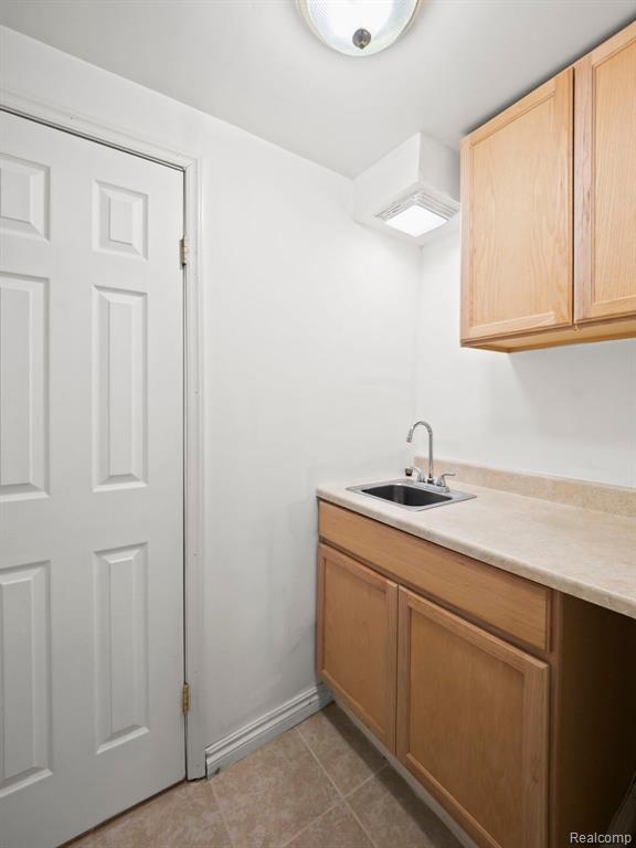 462 DAYLILY Drive, Rochester Hills, MI 48307 — Photo 27