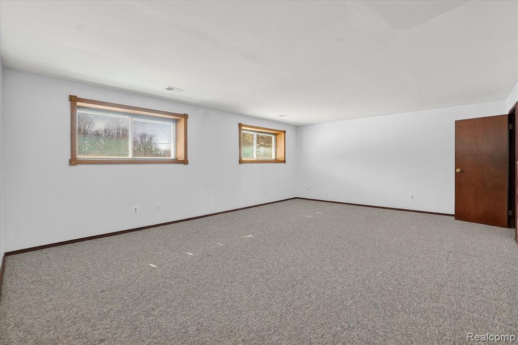 14463 Seymour Road, Linden, MI 48451 — Photo 37