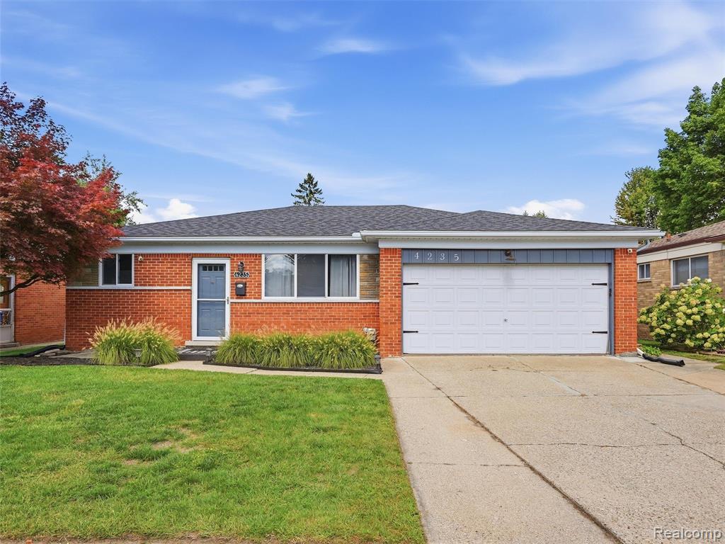 4235 Sudbury Drive, Warren, MI 48092
