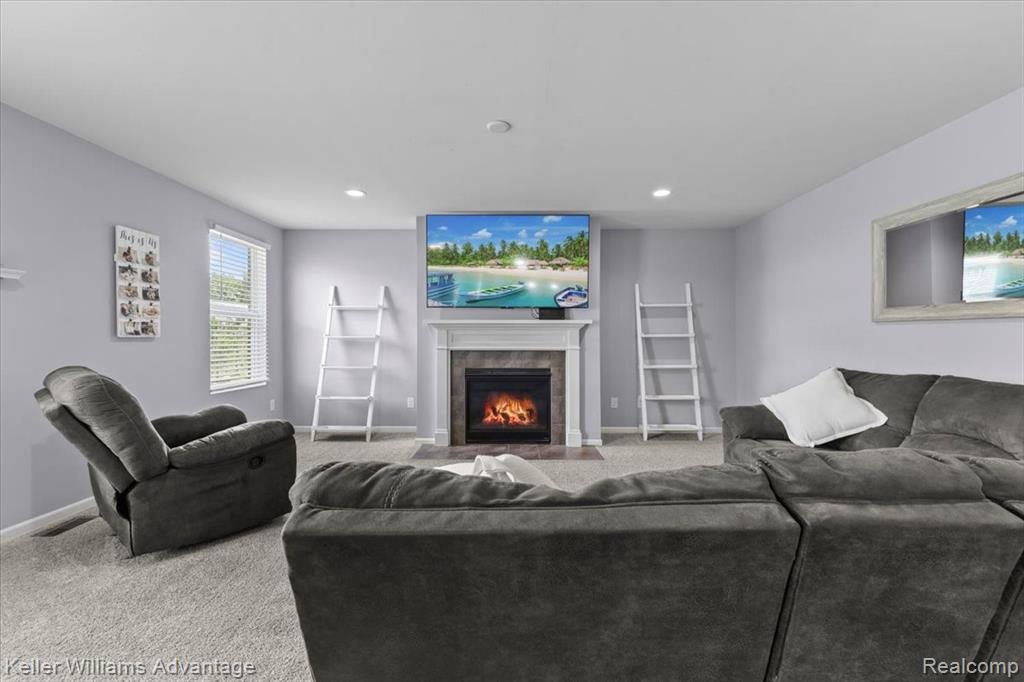 8228 Quincy Drive, Westland, MI — Photo 10