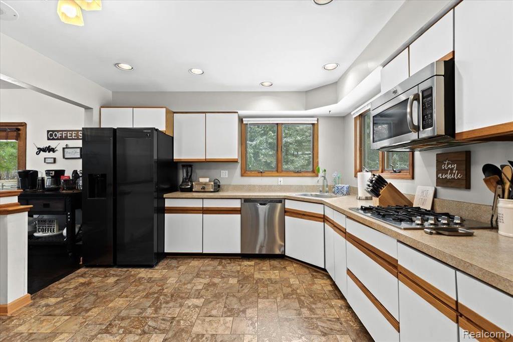 1415 ROSE CENTER Road, Fenton, MI 48430 — Photo 19