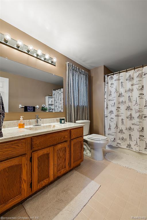 742 Feather Court, South Lyon, MI 48178 — Photo 19
