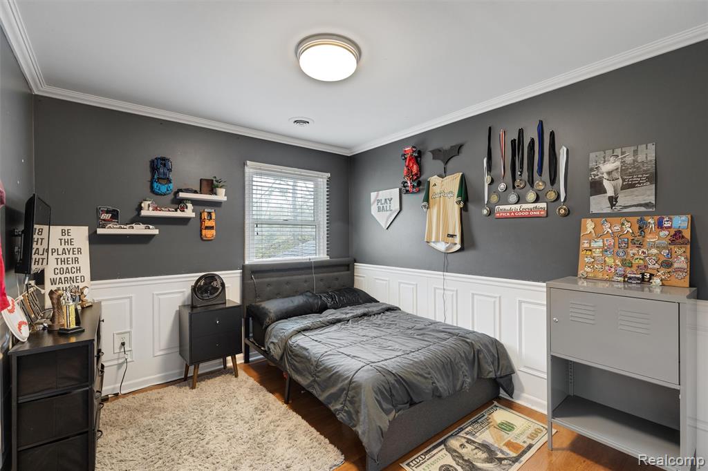 415 Leon Road, Walled Lake, MI 48390 — Photo 24
