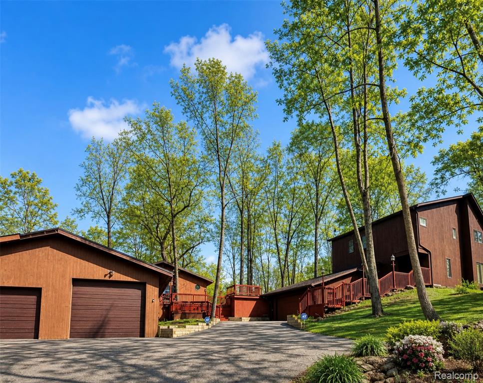 10655 Beardslee Road, Perry, MI 48872