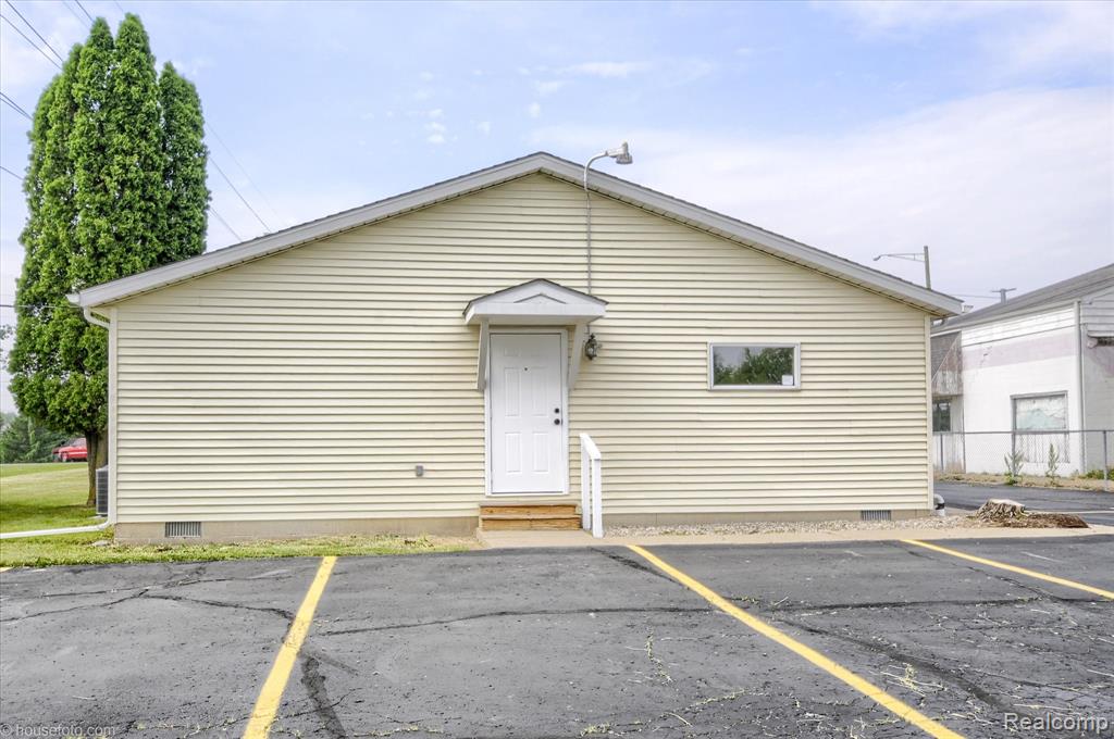 520 Imlay City Road, Lapeer, MI 48446 — Photo 29