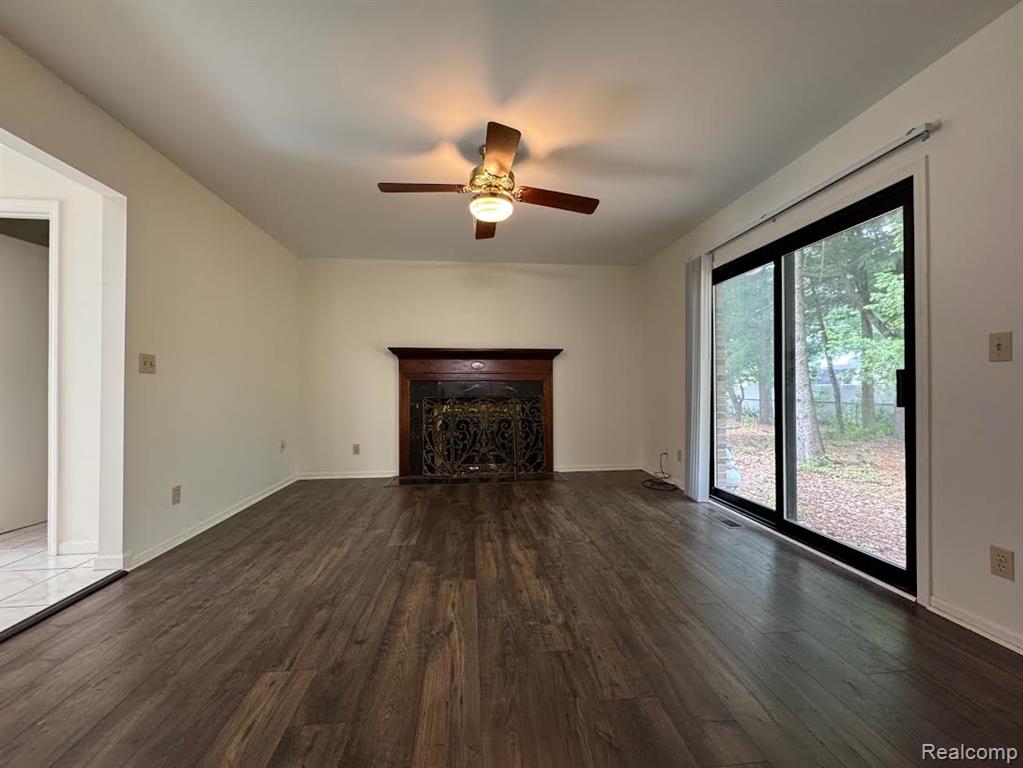 40250 Pinetree Drive, Plymouth, MI 48170 — Photo 9
