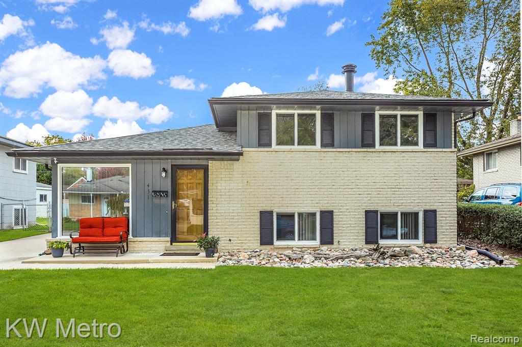 431 KINROSS Avenue, Clawson, MI — front exterior