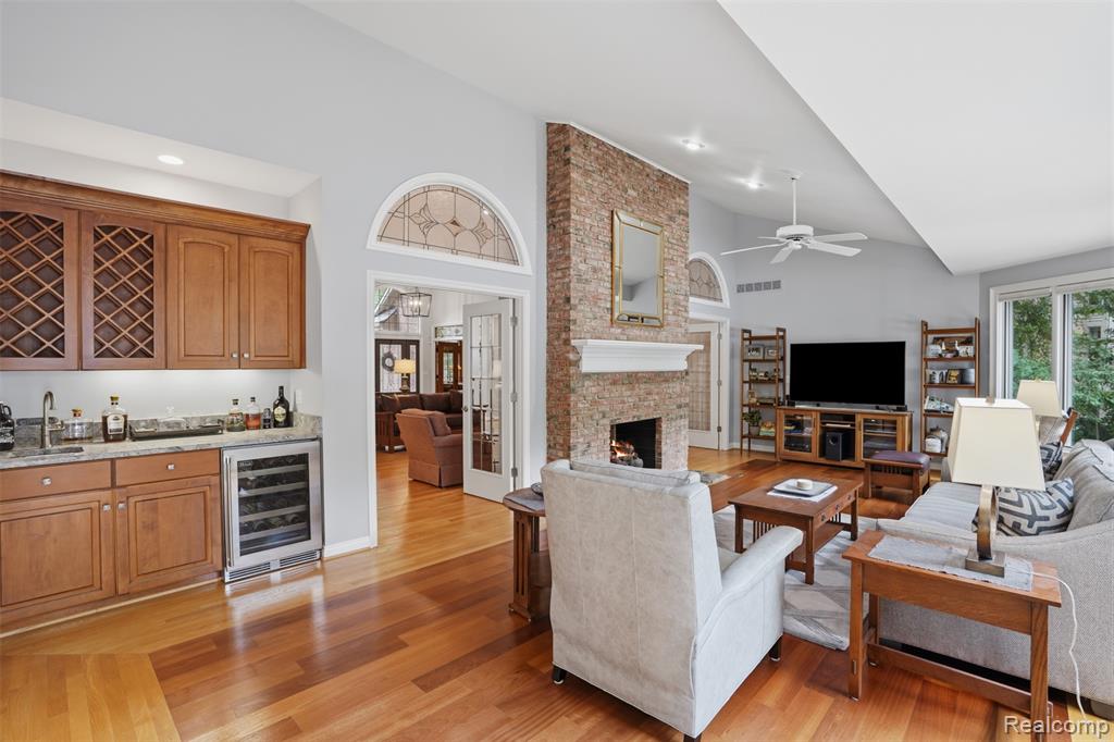 5483 Lake Ridge Drive, Brighton, MI 48116 — Photo 13
