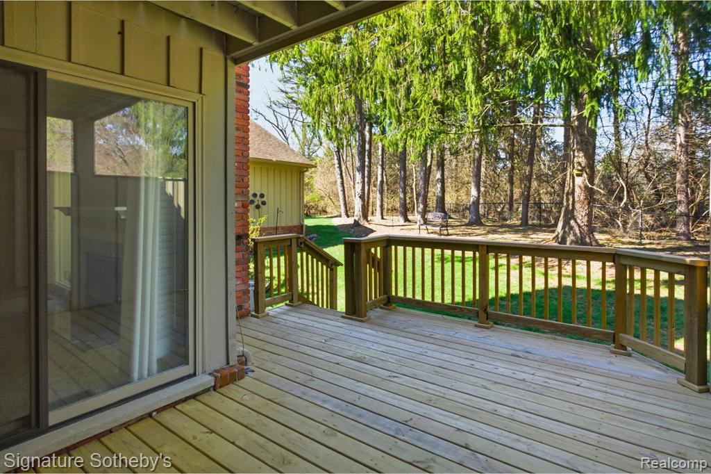 24122 Bingham Pointe Drive, 24, Bingham Farms, MI 48025 — Photo 43