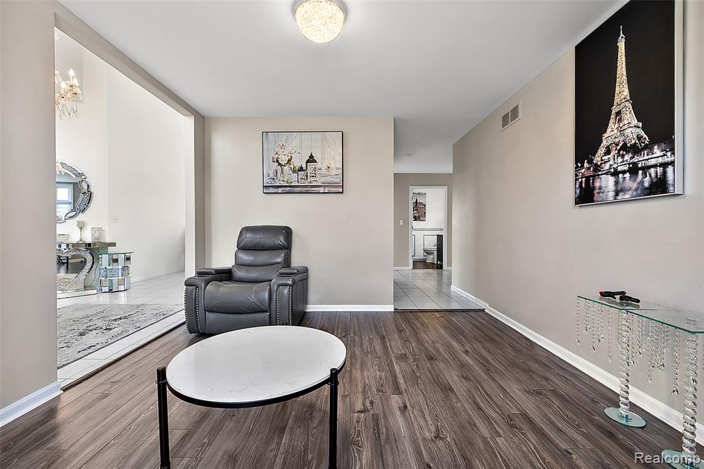 43187 Vintners Place Drive, Sterling Heights, MI 48314 — Photo 19