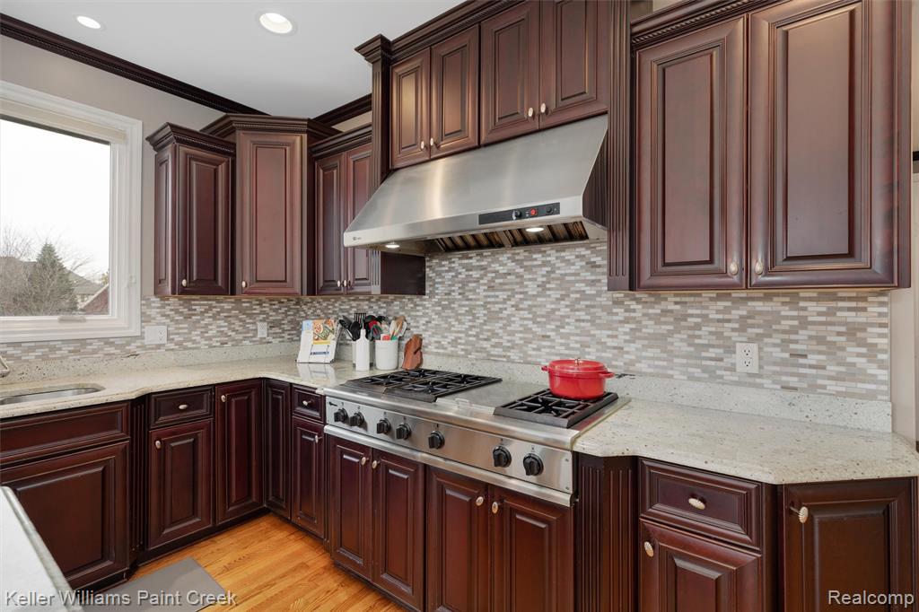 676 Majestic, Rochester Hills, MI 48306 — Photo 13
