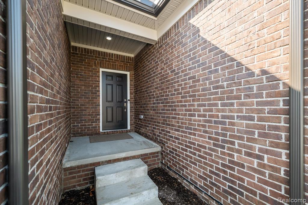 40633 Azalea Drive, Clinton Twp, MI 48036 — Photo 40