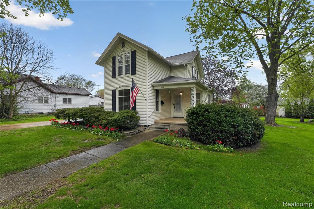 516 W Washington Street, Howell, MI 48843 — Photo 2