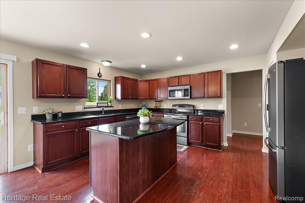 5222 Coulter Lake Boulevard, Clarkston, MI 48348 — Photo 19