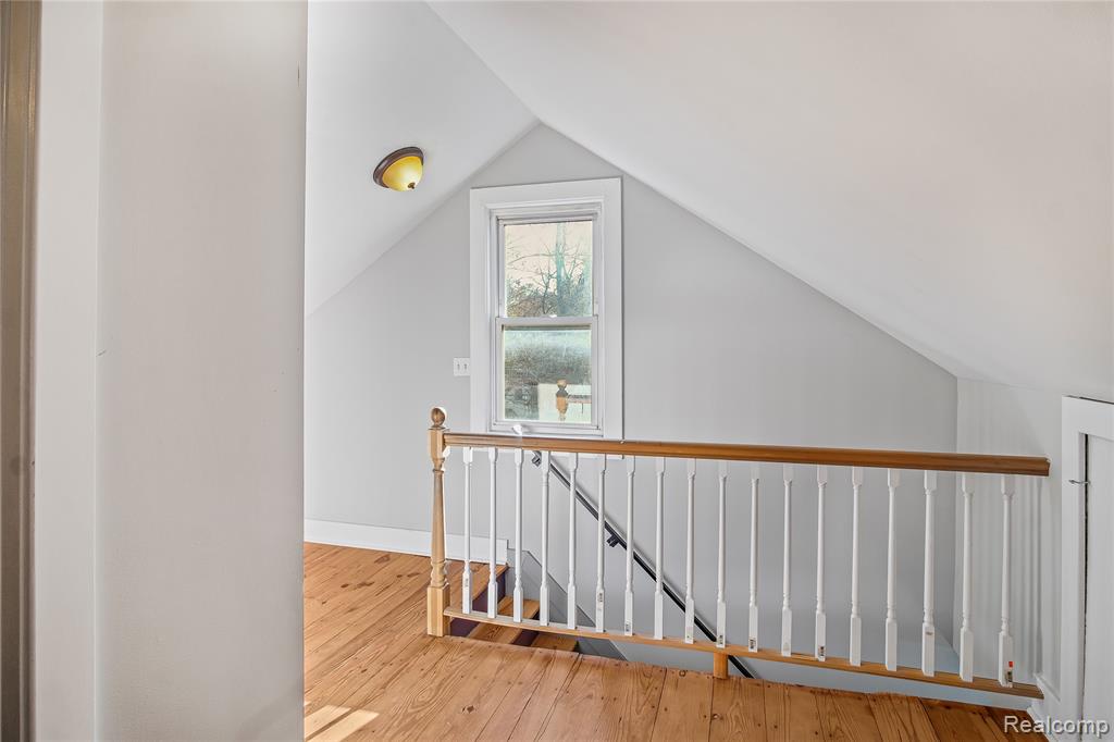 565 W Saratoga Street, Fenton, MI 48220 — Photo 12