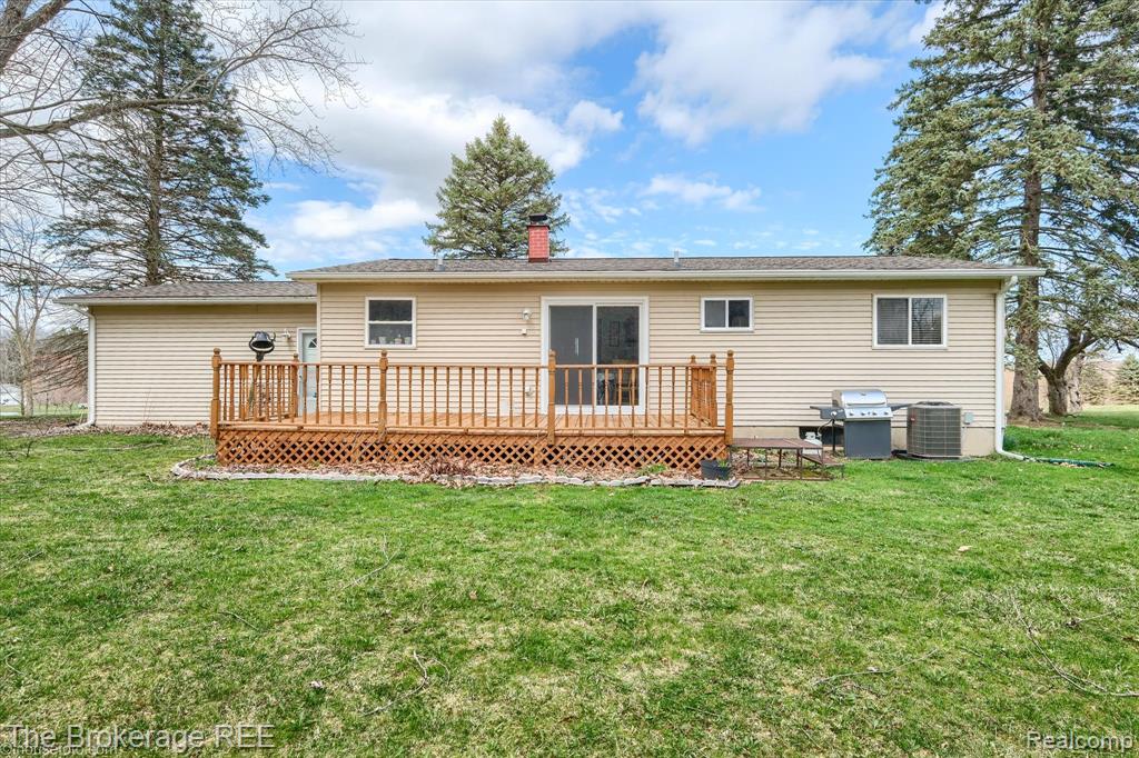 9370 Vienna Road, Otisville, MI 48463 — Photo 26