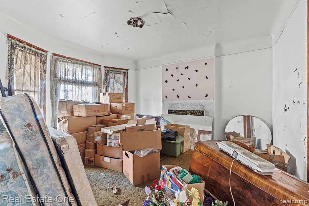 1821 HELEN Street, Detroit, MI 48207 — Photo 19