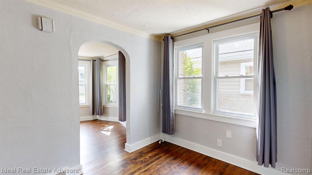 535 E Saratoga Street, Fenton, MI 48220 — Photo 12