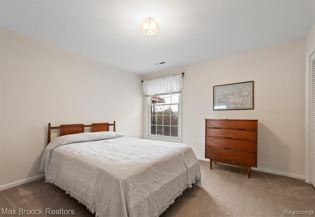 19710 W 13 Mile Road, 210, Beverly Hills, MI 48025 — Photo 22