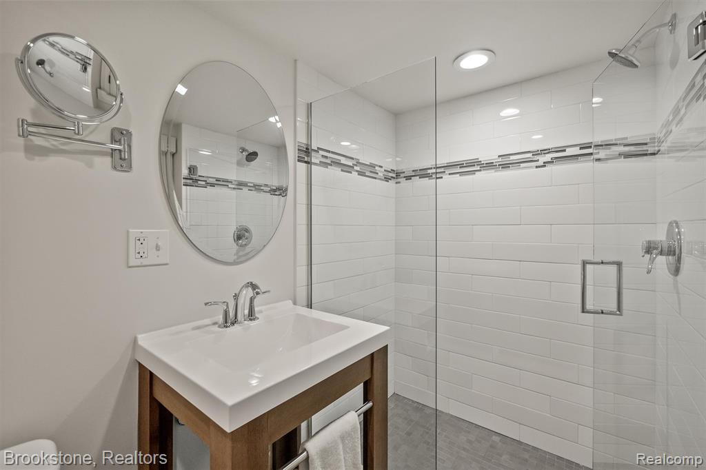 859 Watkins Street, Birmingham, MI 48009 — Photo 38