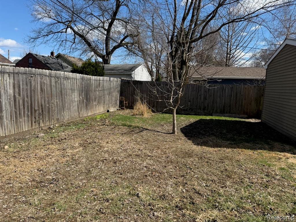520 W Saratoga Street, Ferndale, MI 48220 — Photo 36