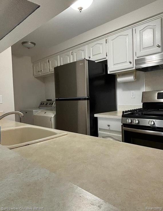 41724 Onaway Drive, Novi, MI 48167 — Photo 10