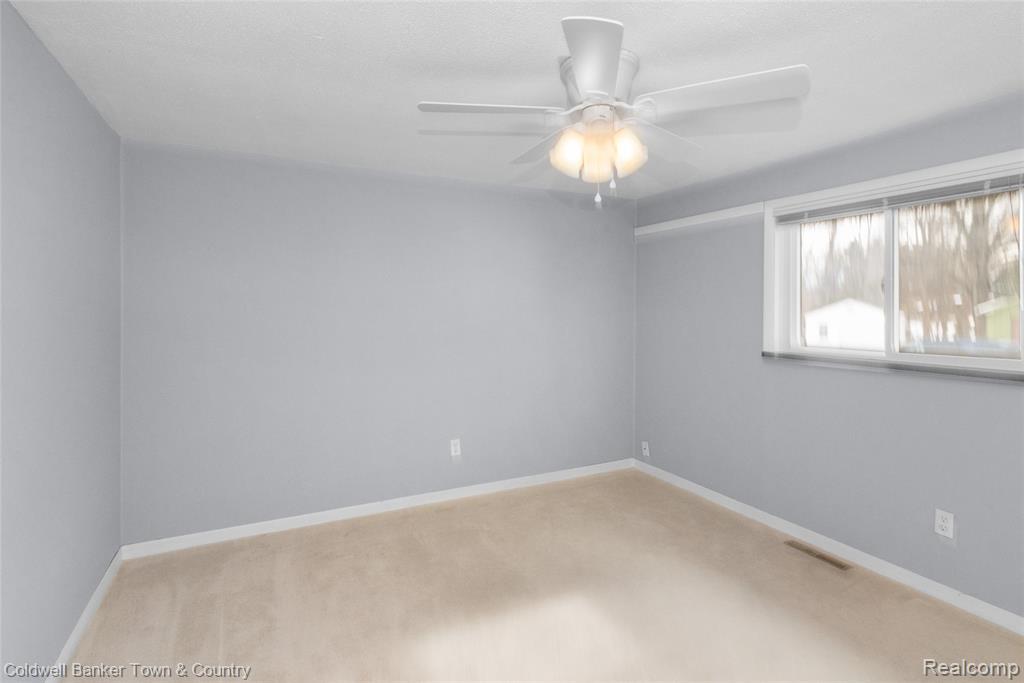 2705 Melvin Drive, Pinckney, MI 48169 — Photo 46
