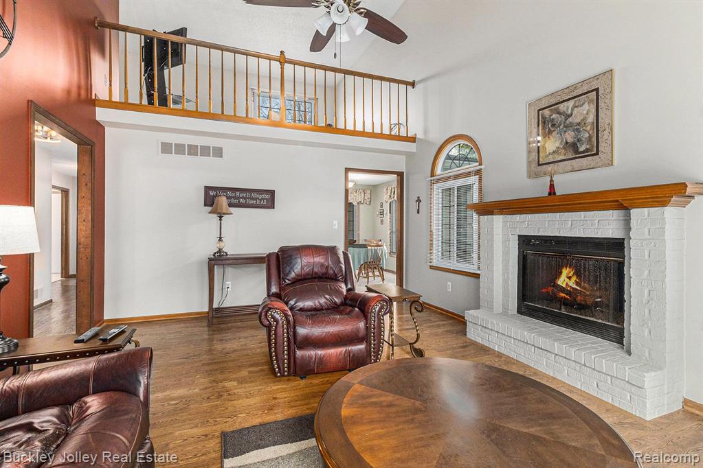 1036 PINEWOOD Court, Brighton, MI 48116 — Photo 5