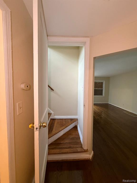 8687 Farmbrook Street, Detroit, MI 48224 — Photo 20