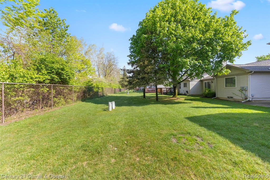 6541 DEERHURST Drive, Westland, MI — Photo 36