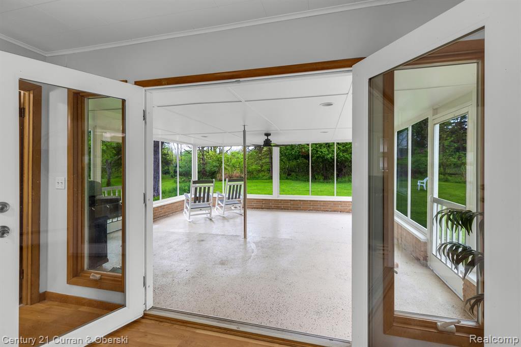5590 VREELAND Road, Ann Arbor, MI 48105 — Photo 10