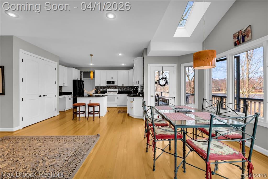 3370 Sutton Lane, Commerce Twp, MI 48390 — Photo 9