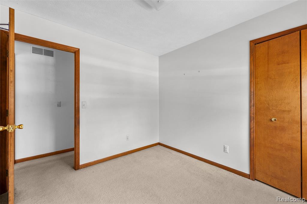 3778 Ponchartrain Drive, Pinckney, MI 48169 — Photo 20