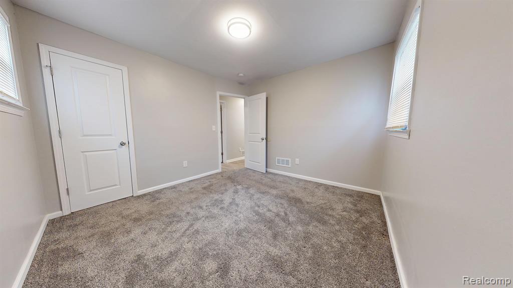 769 PALMER Drive, Pontiac, MI 48342 — Photo 13