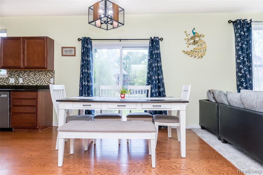 51224 Luke Lane, Novi, MI — Photo 7