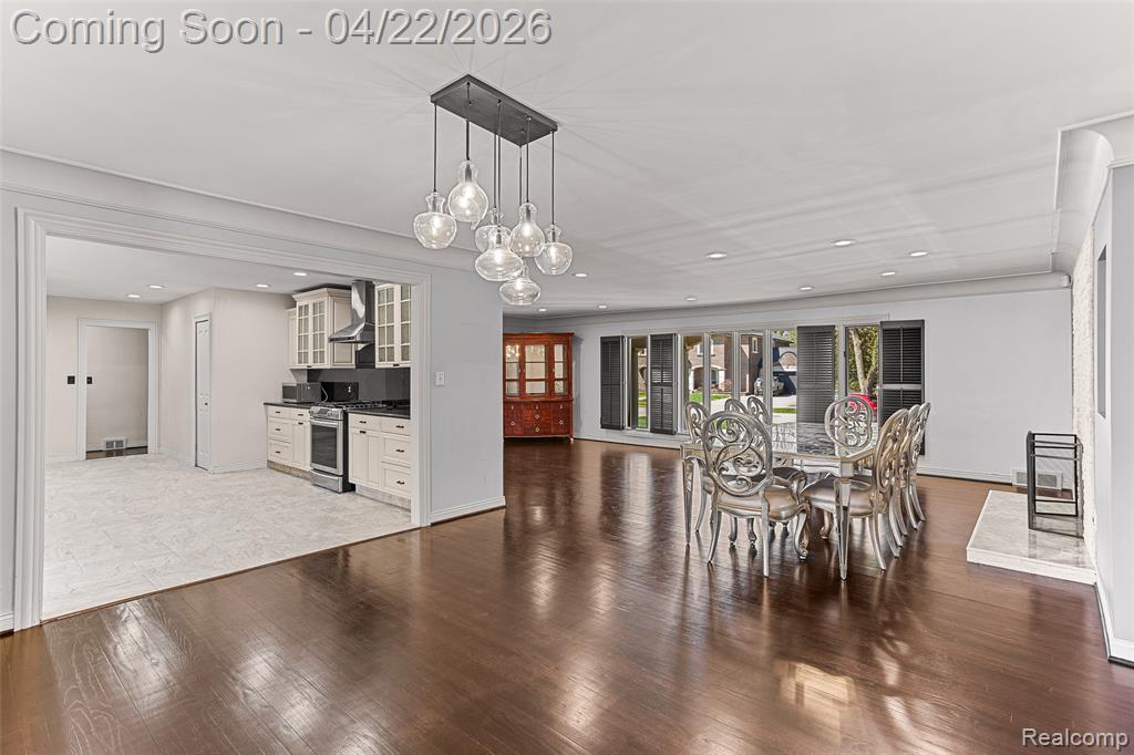 409 Crescent Drive, Dearborn, MI 48124 — Photo 16