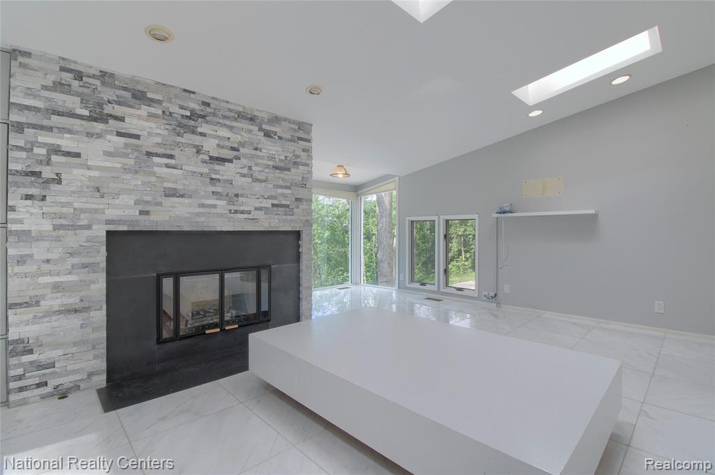 341 Corrie Road, Ann Arbor, MI 48105 — Photo 18