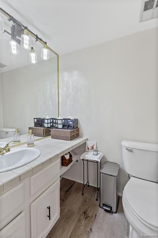 5768 Northfield Parkway, Troy, MI 48098 — Photo 17