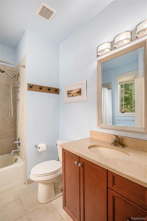 8670 Country Manor Drive, Bruce, MI 48065 — Photo 24